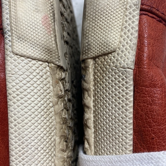 Frye Kira Low top Sneakers Size 8.5 Paprika red leather GUC stylish FLAW - Picture 9 of 9